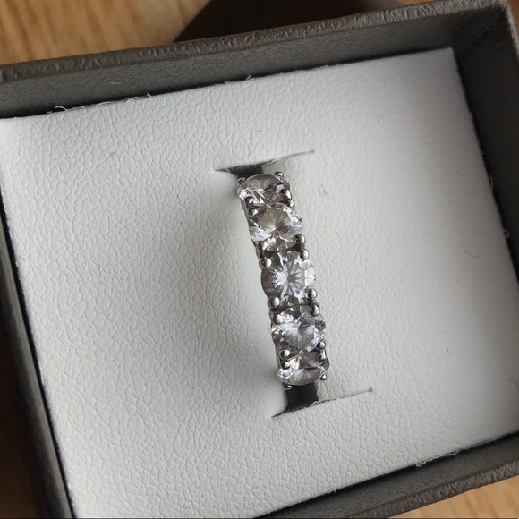 Micheal Hill 5 Stone Ring - Picture 4 of 6